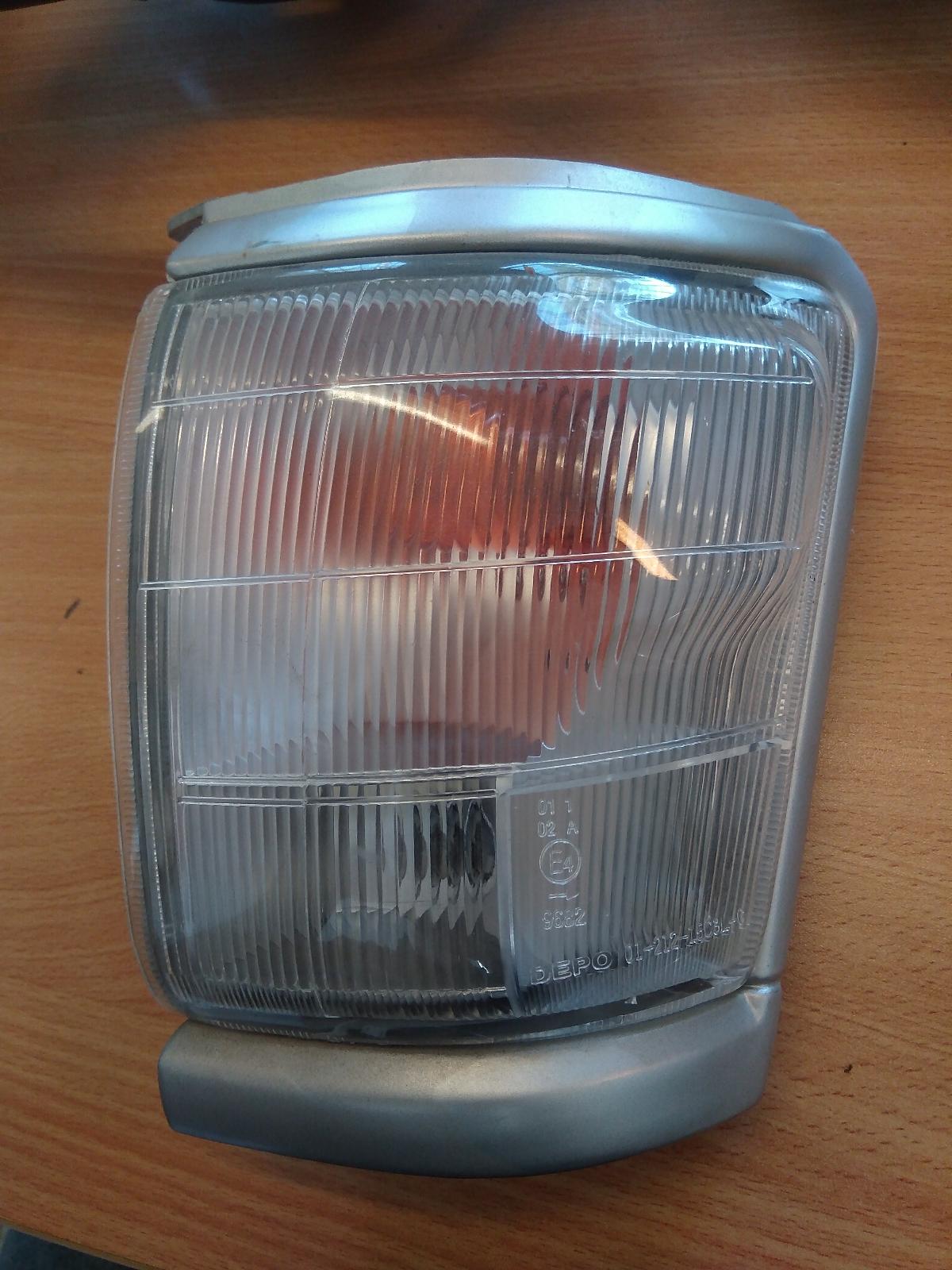 2000 Toyota Hilux Left Indicator/Fog/Side View Auto part Left Indicator/Fog/Side Toyota Hilux 2000