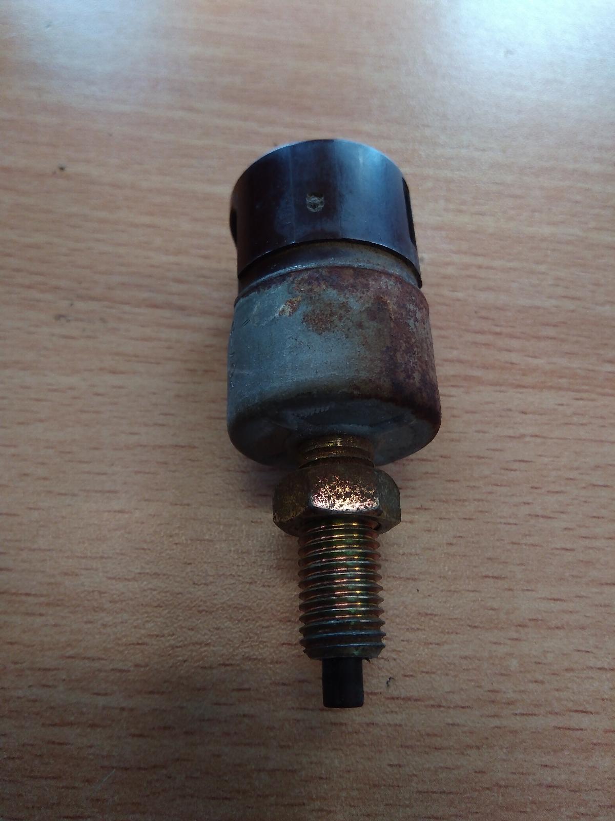 1995 Toyota Landcruiser Misc Switch/Relay View Auto part Misc Switch/Relay Toyota Landcruiser 1995
