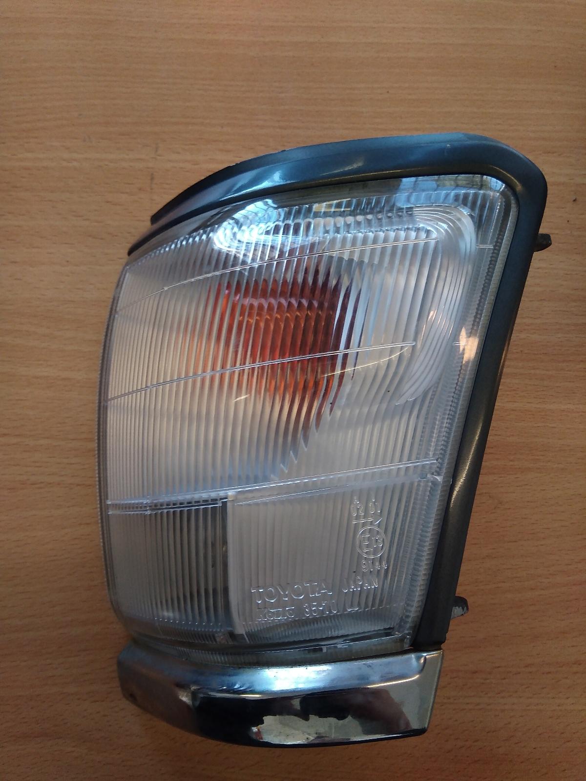 2001 Toyota Hilux Left Indicator/Fog/Side View Auto part Left Indicator/Fog/Side Toyota Hilux 2001