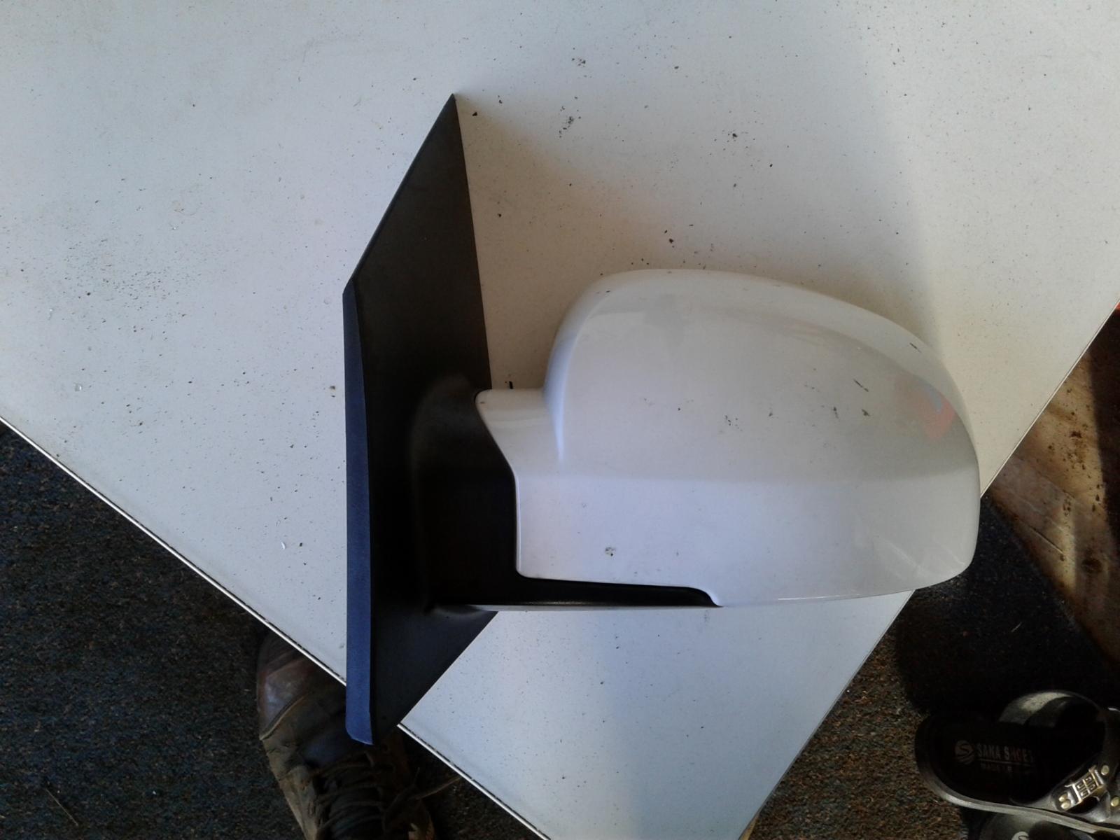 View Auto part Left Door Mirror Hyundai Getz 2008