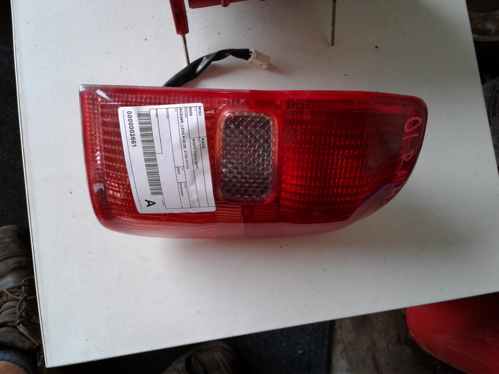 View Auto part Right Taillight Toyota Rav4 2001