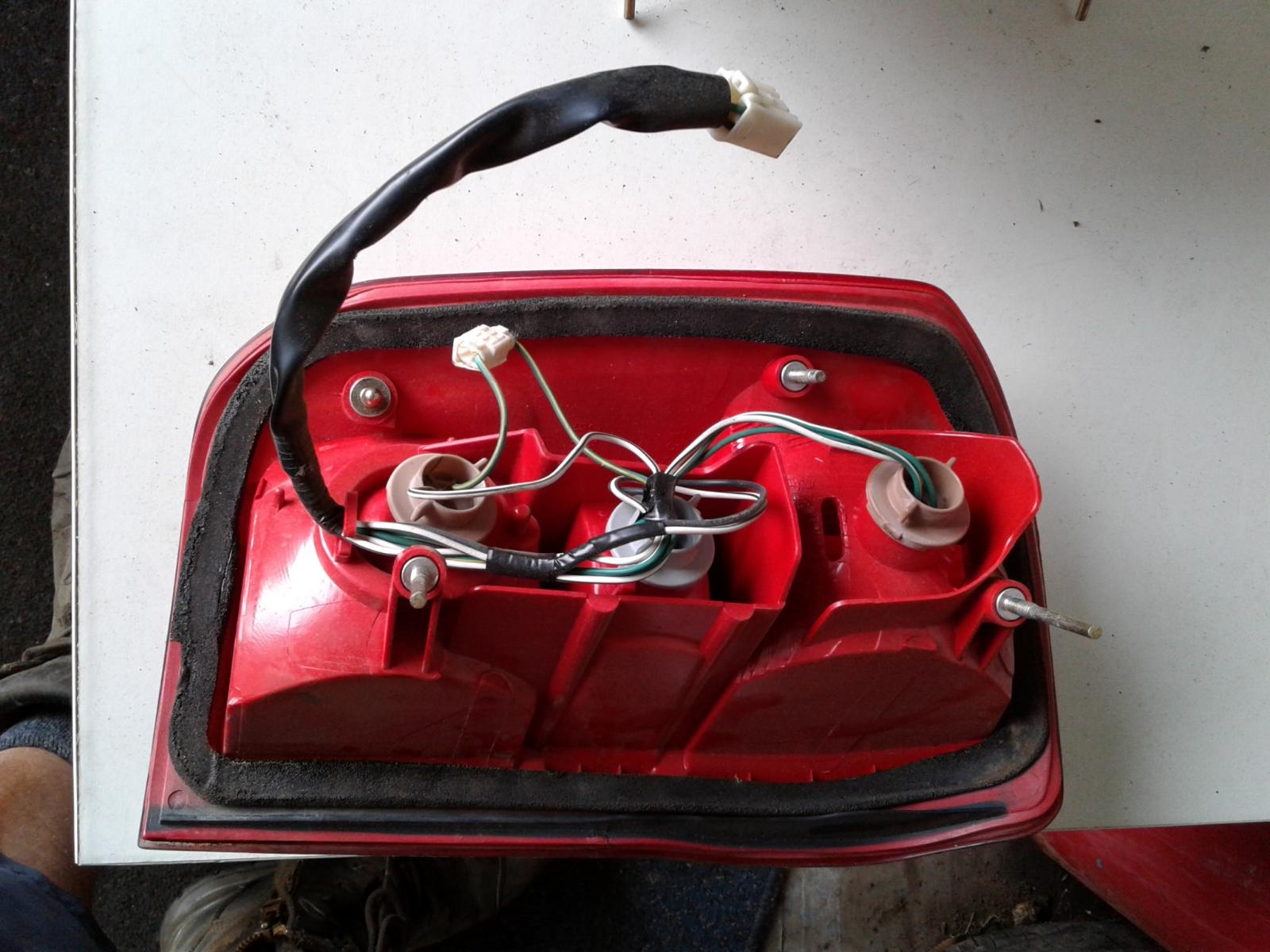 View Auto part Right Taillight Toyota Rav4 2001