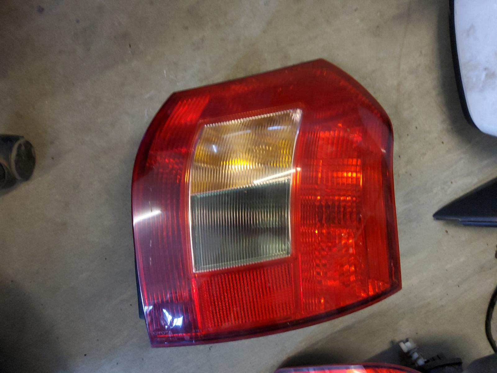 2002 Toyota Corolla Right Taillight View Auto part Right Taillight Toyota Corolla 2002
