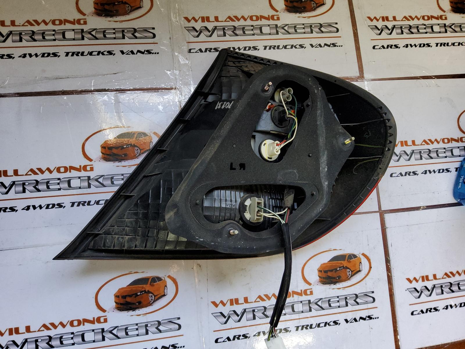 2004 Toyota Camry Left Taillight View Auto part Left Taillight Toyota Camry 2004
