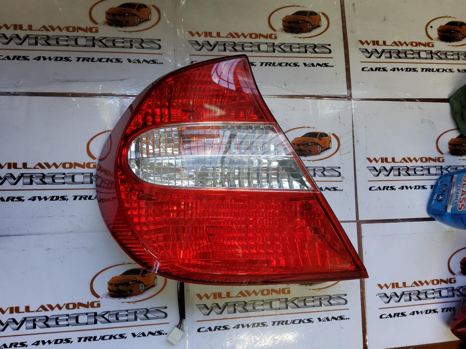 2004 Toyota Camry Left Taillight View Auto part Left Taillight Toyota Camry 2004