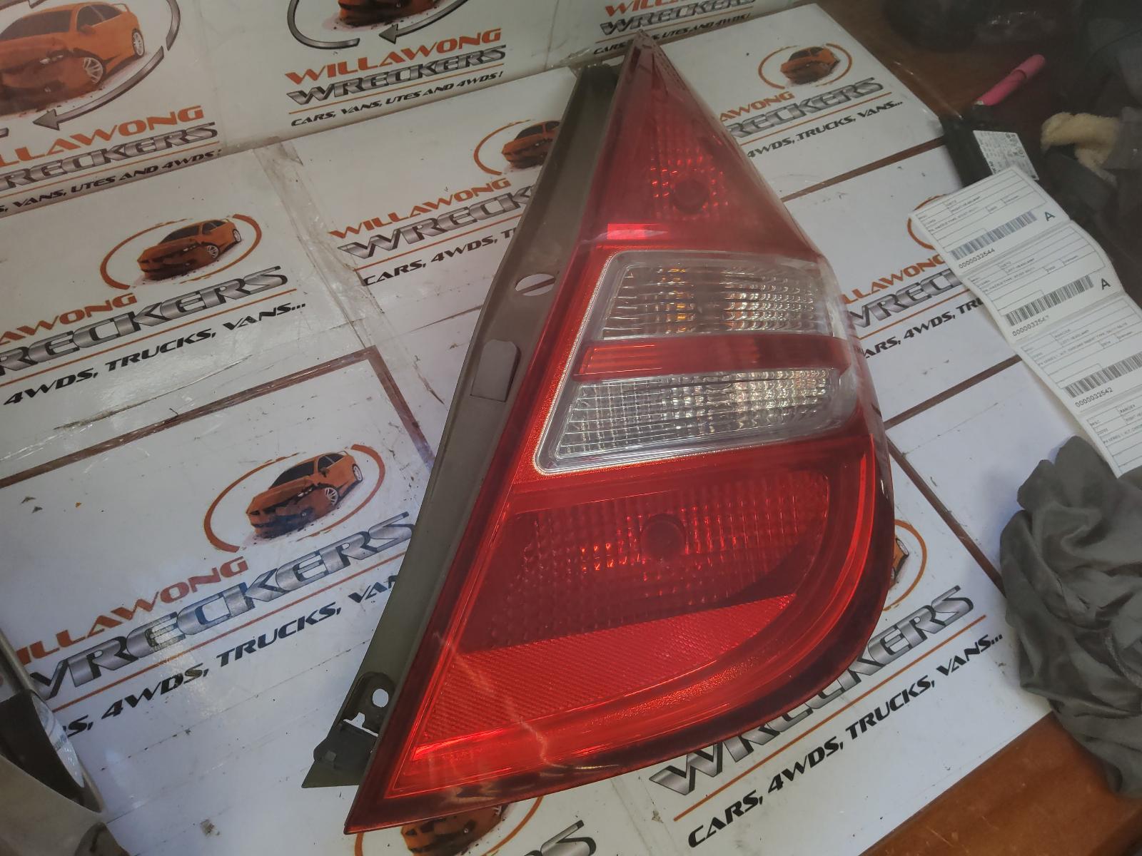 View Auto part Right Taillight Hyundai I30 2010